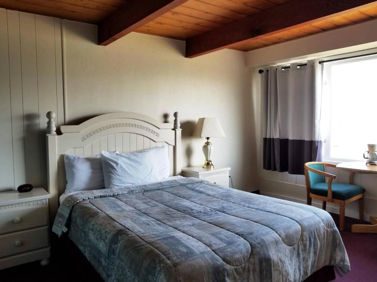 Islander Westport Hotel ภายนอก รูปภาพ