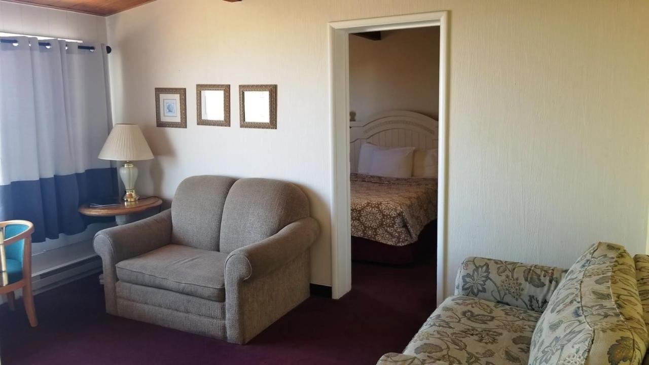 Islander Westport Hotel ภายนอก รูปภาพ