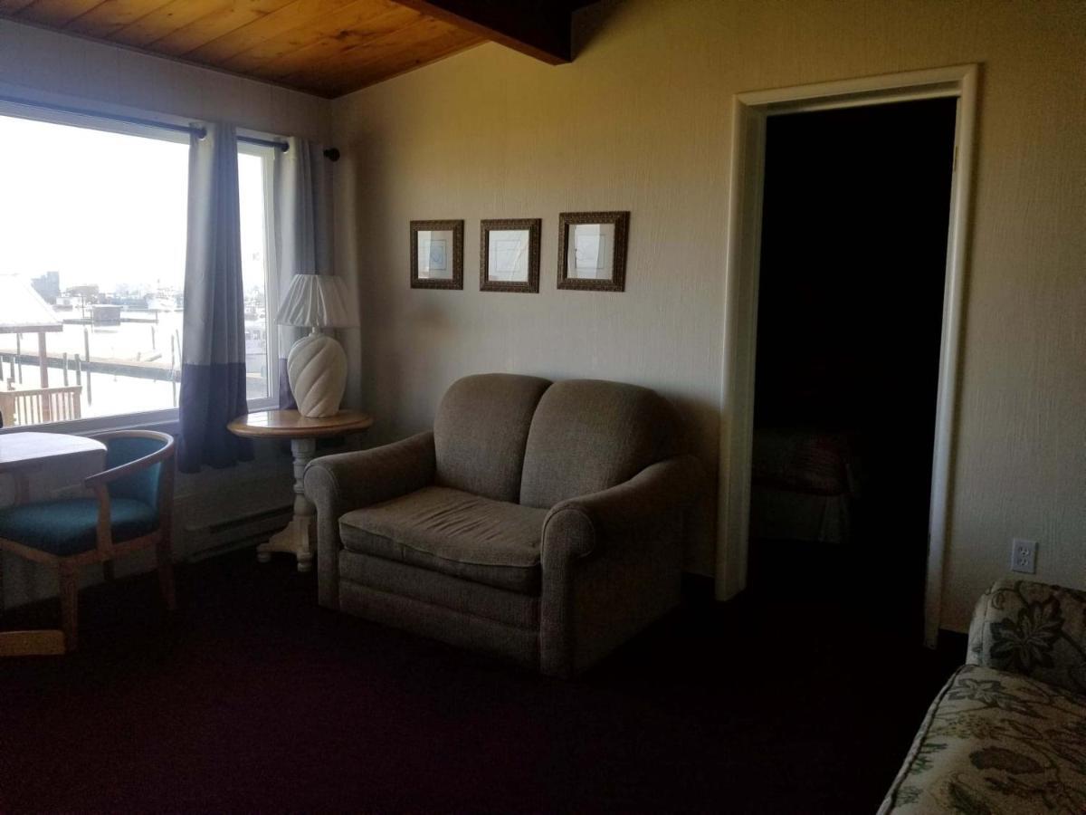 Islander Westport Hotel ภายนอก รูปภาพ